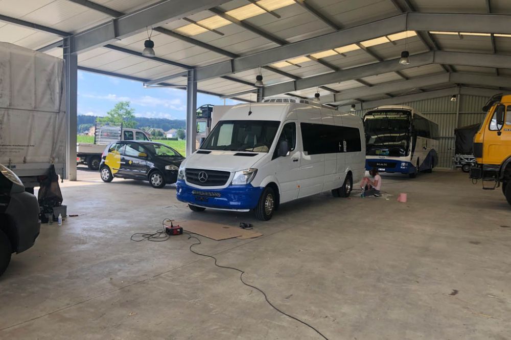 Beschriften Merc Sprinter Kleinbus Aare Aemme Reisen Events 14