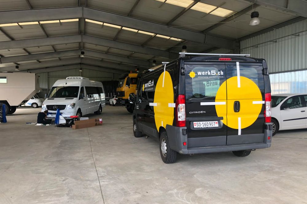 Beschriften Merc Sprinter Kleinbus Aare Aemme Reisen Events 6