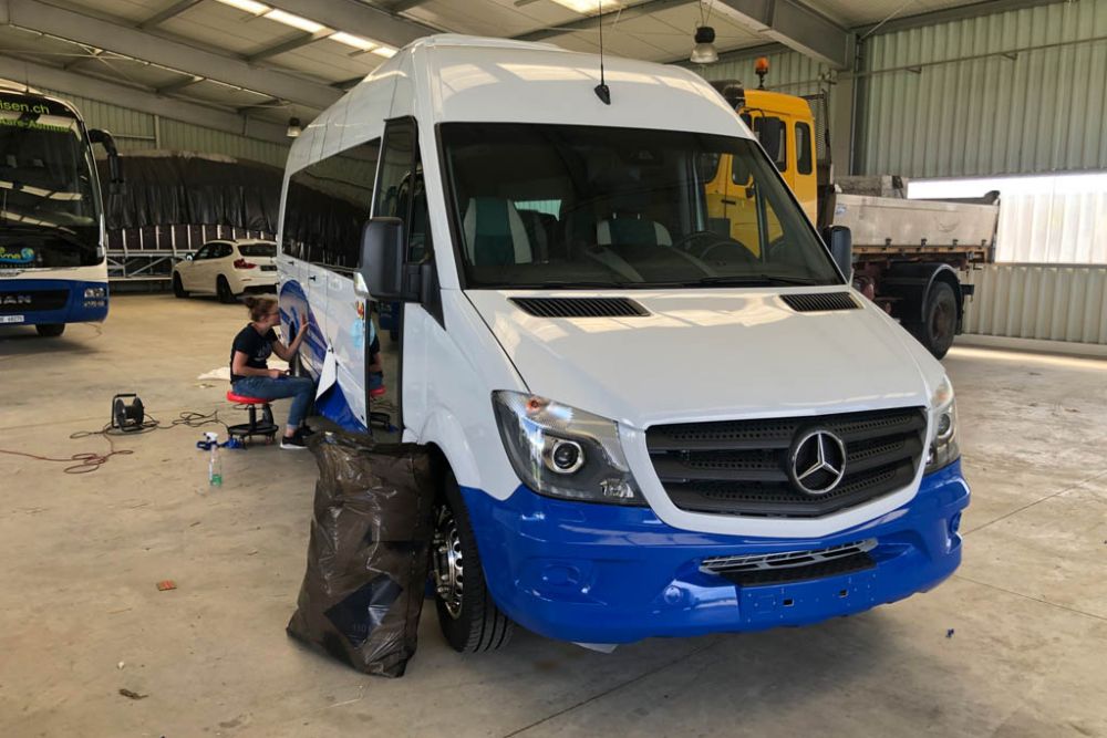 Beschriften Merc Sprinter Kleinbus Aare Aemme Reisen Events 7