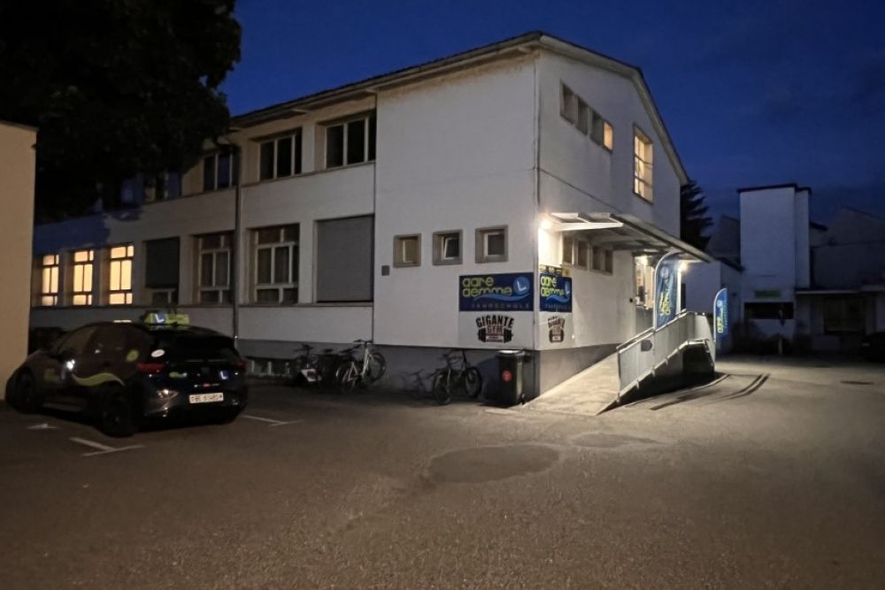 Zufahrt Gebäude AAREG & FSAA GmbH