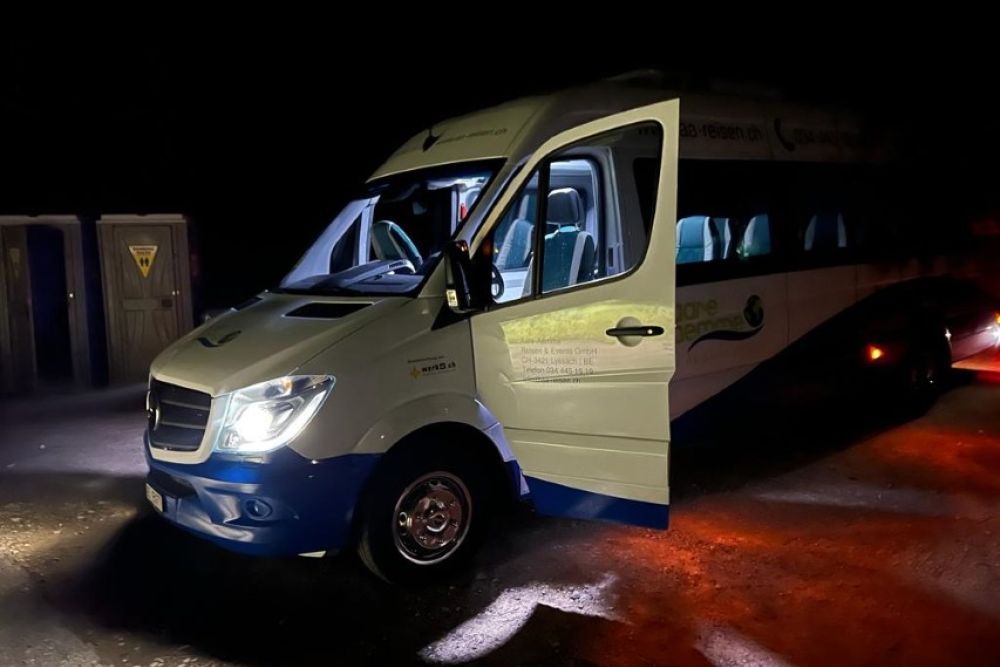 Middi Mercedes Bus Aare Aemme Reisen Events 11